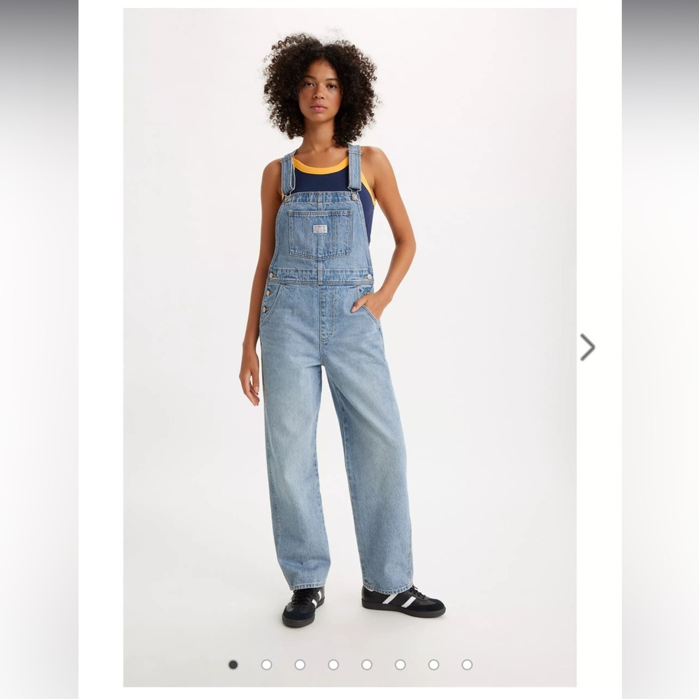 Women's Levi’s Vintage Light Blue Denim Overalls - Size Medium